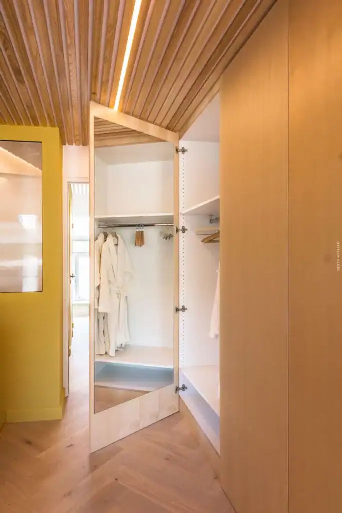 Armoire de la suite Gingko